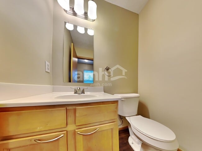 Building Photo - 5688 Battle Creek Way