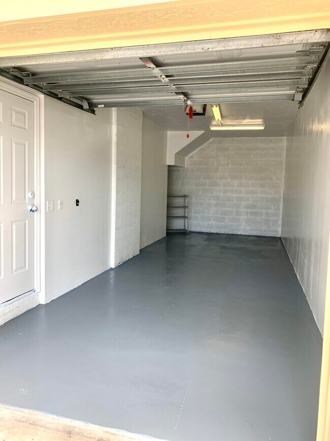 Building Photo - 1802 Belmont Pl