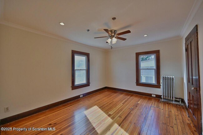 Building Photo - 1025 Ridge Ave