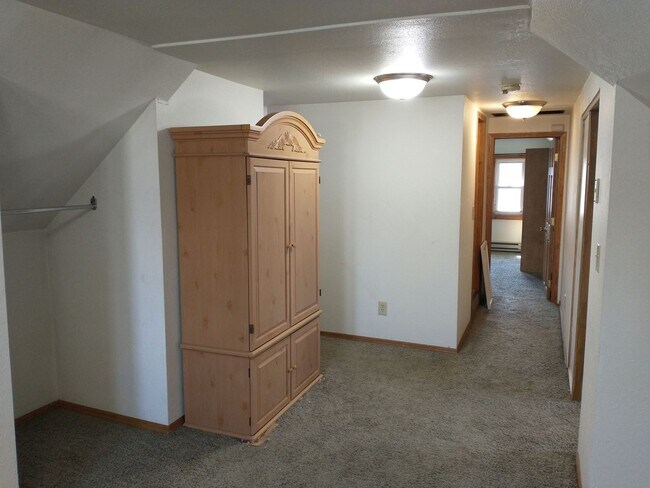 Building Photo - 8th St Virginia