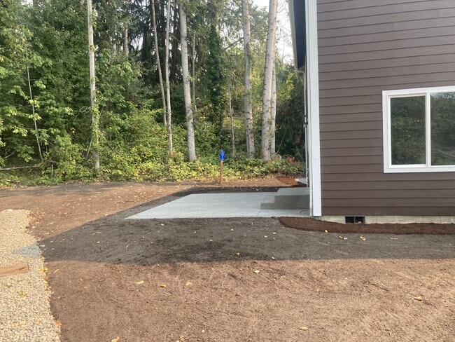 Building Photo - 1812 S 250th St