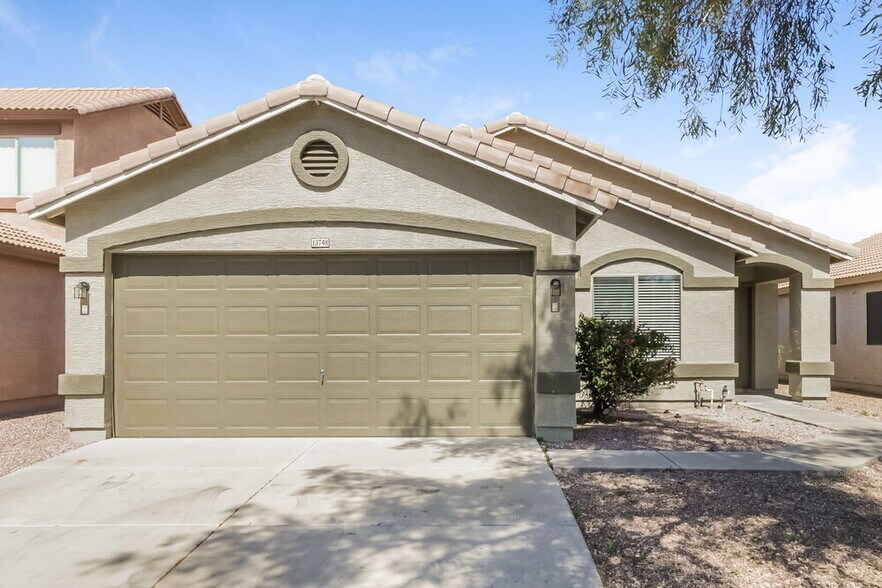 Primary Photo - 13748 W Keim Dr
