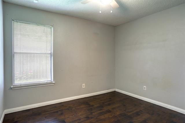 Building Photo - 3852 Beaumont Ln