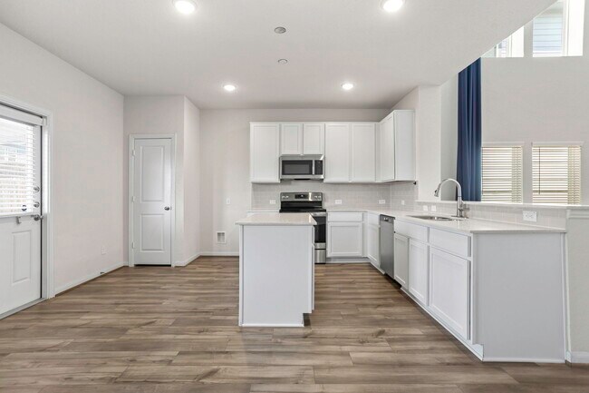 Building Photo - 2625 Lupton Leap