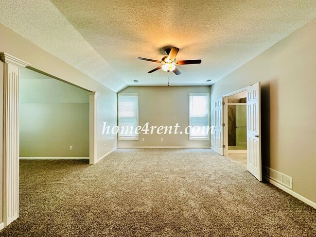 Building Photo - Blue Valley Schools, Walking Distance to Elementary School and Neighborhood Pool!