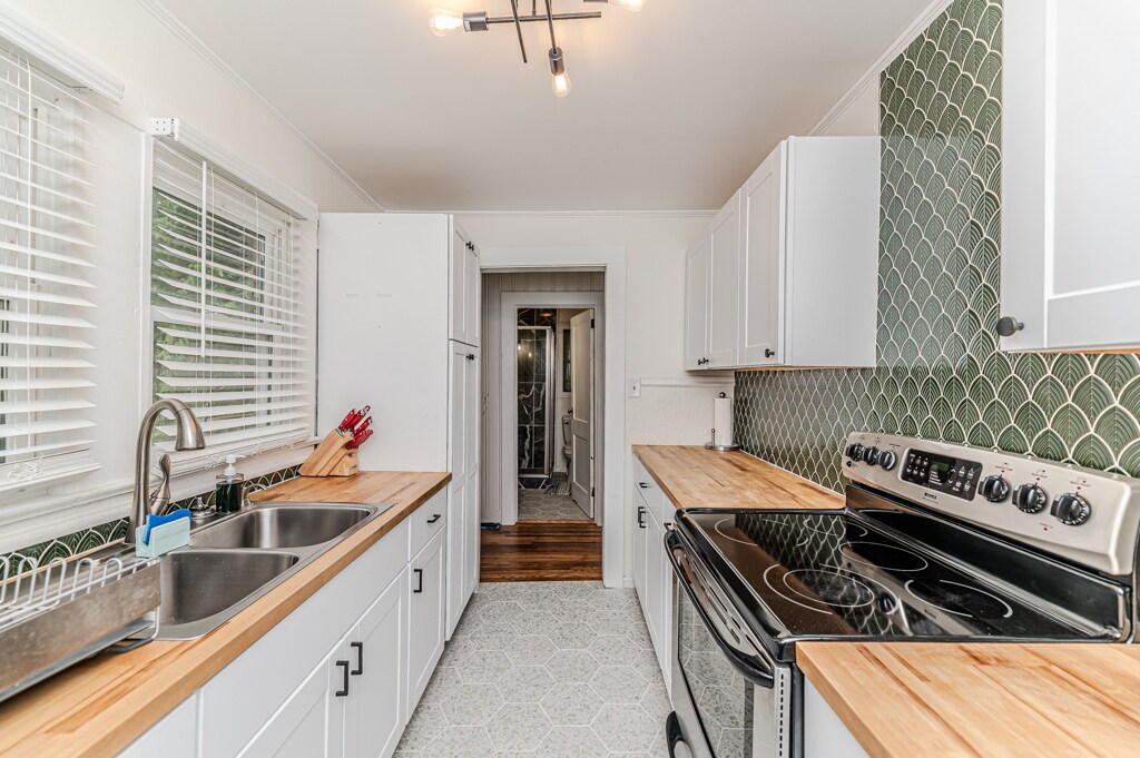 Building Photo - 508A W Chisholm St