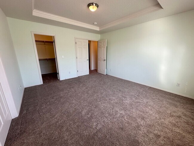 Building Photo - 4 Bedroom Bethany Home with Office on Main Level!