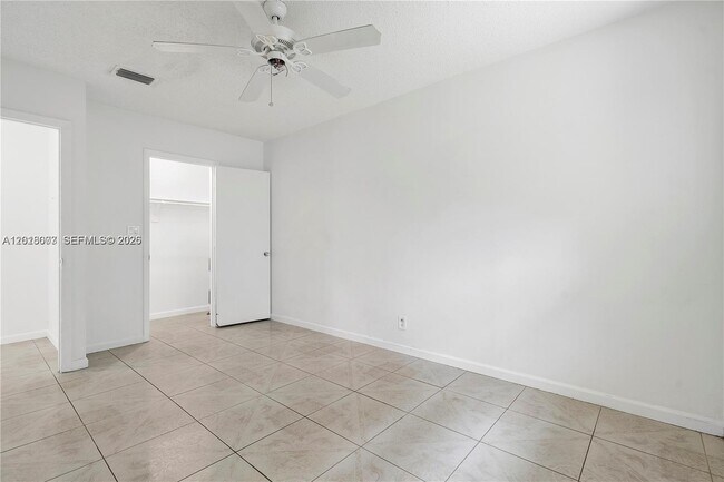 Building Photo - 535 NW 18th St