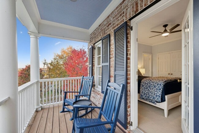 Building Photo - Luxury Executive Rental in Highlands of Ladd Park