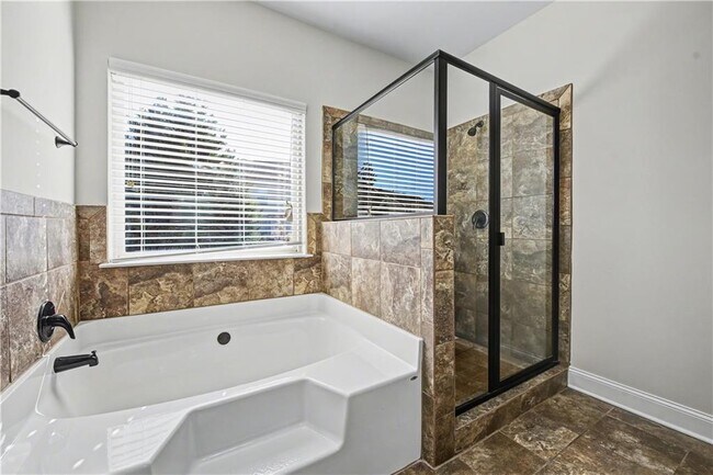 Building Photo - 5340 Rialto Way