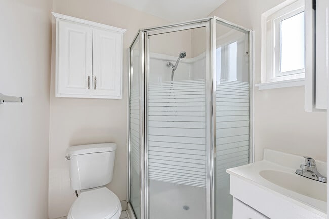 Building Photo - Sandpiper Apartments