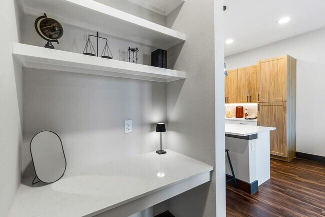 Building Photo - 9127 Research Blvd