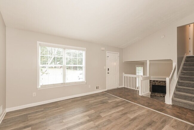 Building Photo - 401 Sherwood Oaks Rd