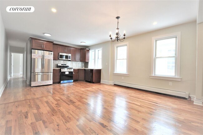 Primary Photo - 84 E 40th St