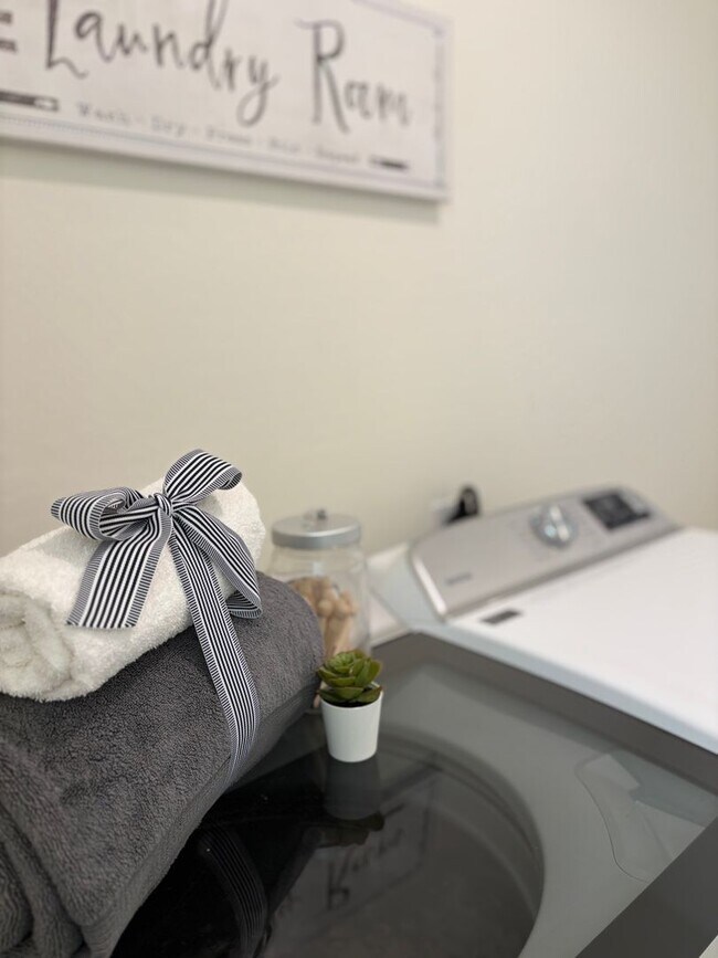 Building Photo - Single Level Queen Creek Home