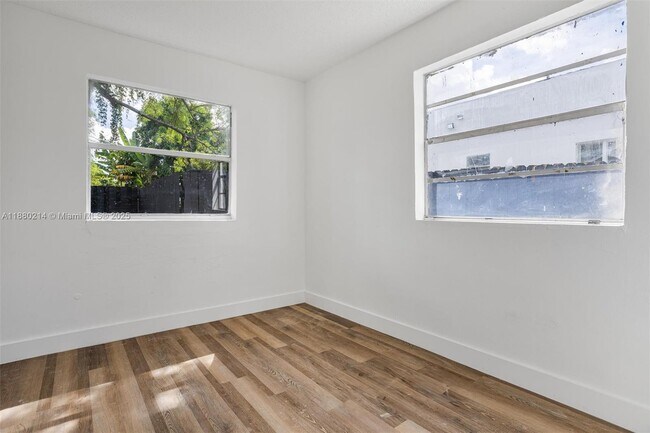 Building Photo - 1601 NW 50th St