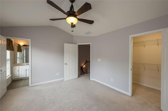 Building Photo - 1369 Thornborough Dr