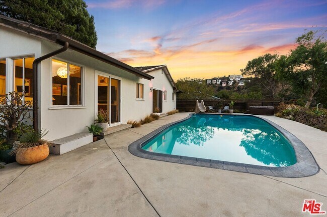 Building Photo - 2316 Laurelmont Pl