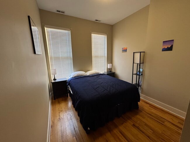 Building Photo - 1961 N Wilmot Ave