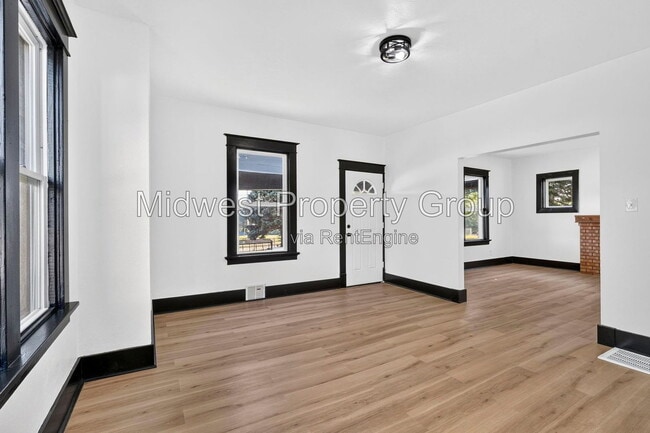 Building Photo - 11560 Old Halls Ferry Rd