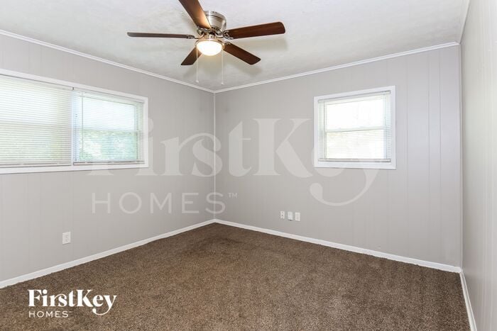 Building Photo - 4597 Douglas Dr