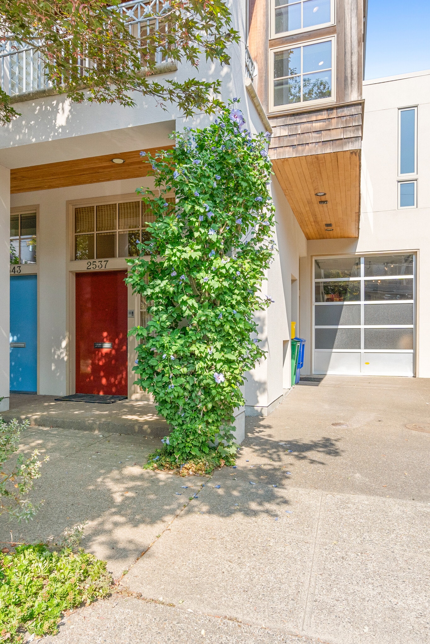 Building Photo - 2537 NW Upshur St