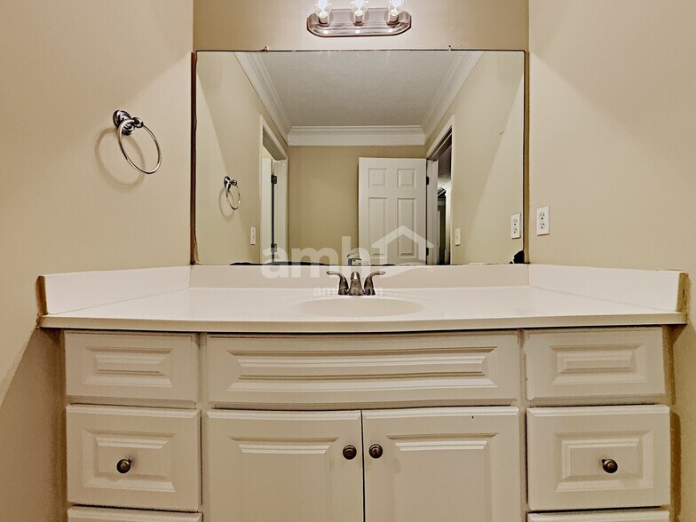 Building Photo - 4383 Laughlin Ct NW