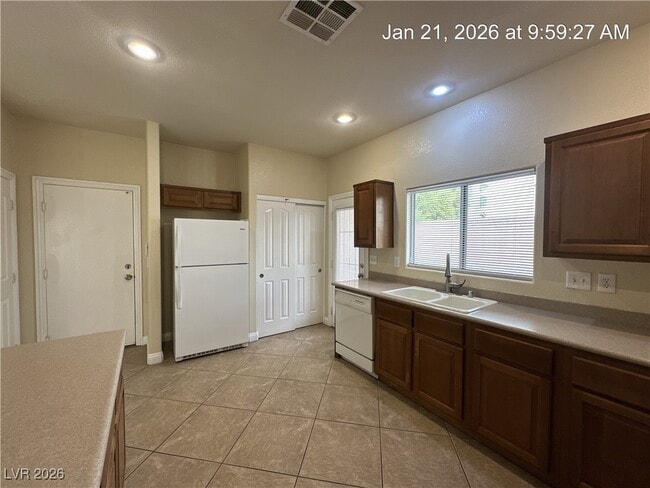 Building Photo - 9012 Spotted Tail Ave