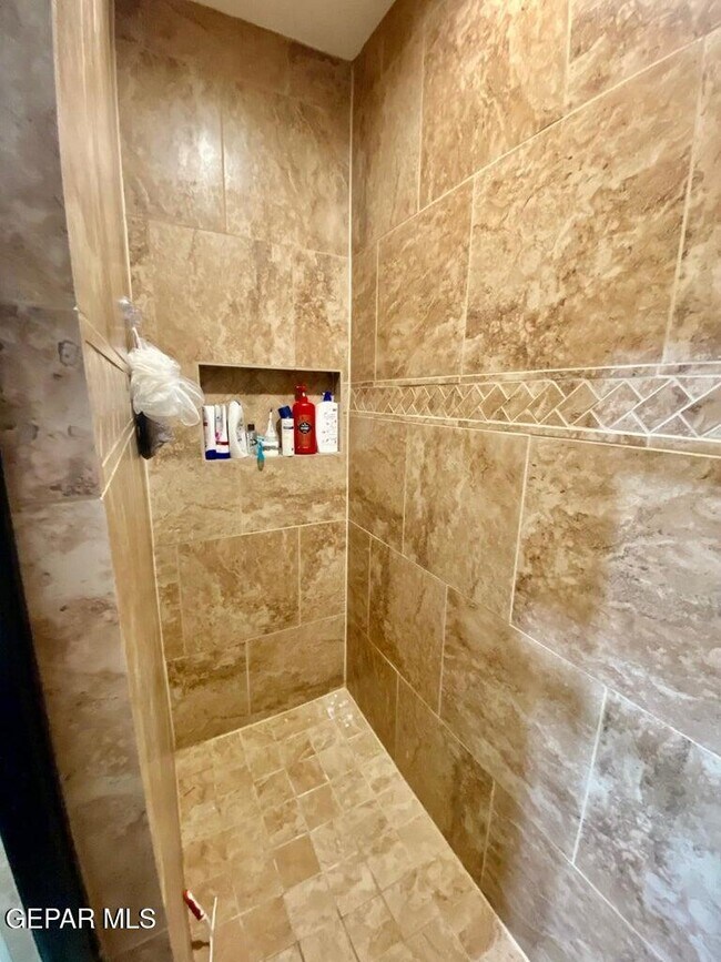 Building Photo - 11616 Grotto Bay Ct