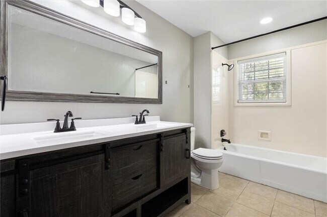 Building Photo - 3572 Leroy Stevens Rd