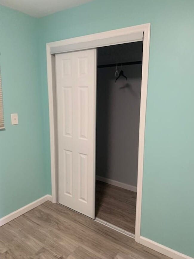 Building Photo - TRI-PLEX