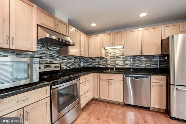 Building Photo - 8231 Goldstream Ct
