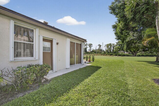 Building Photo - 4912 Exeter Estate Ln