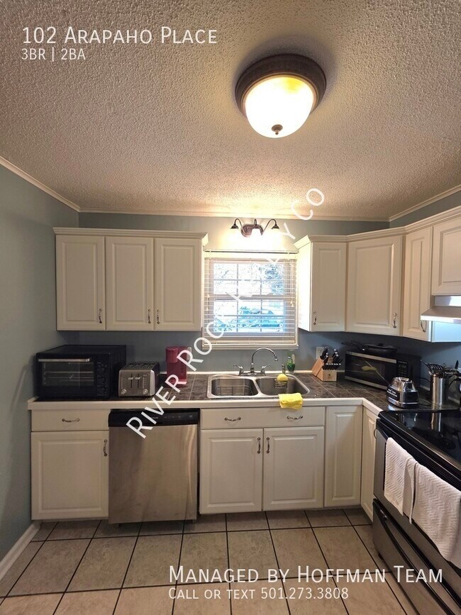 Building Photo - 102 Arapaho Pl