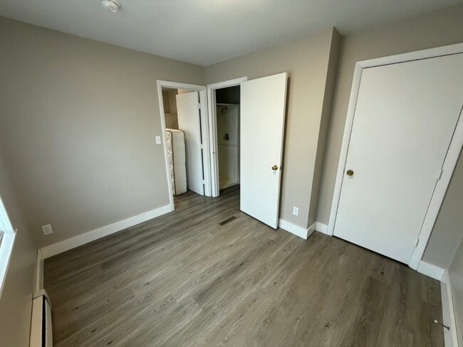 Building Photo - 49 Market St