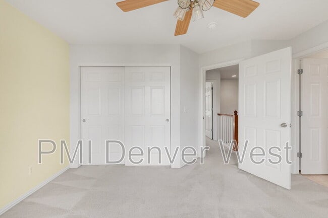 Building Photo - 9369 Longs Peak Dr
