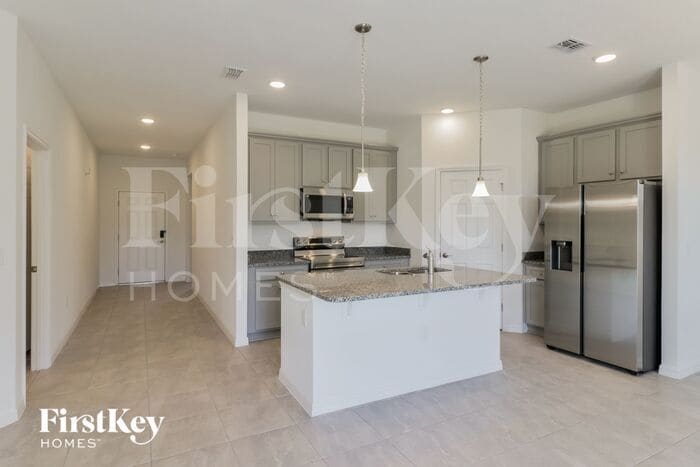 Building Photo - 230 Windsor Reserve Dr