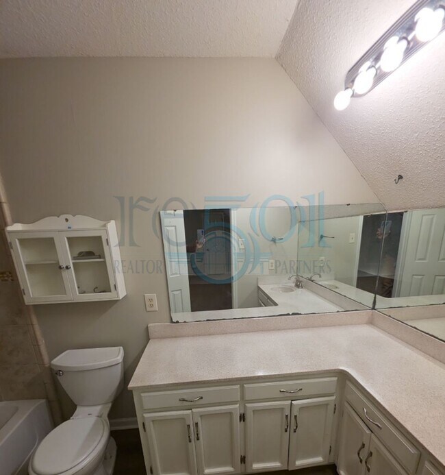 Building Photo - The home you've been looking for!