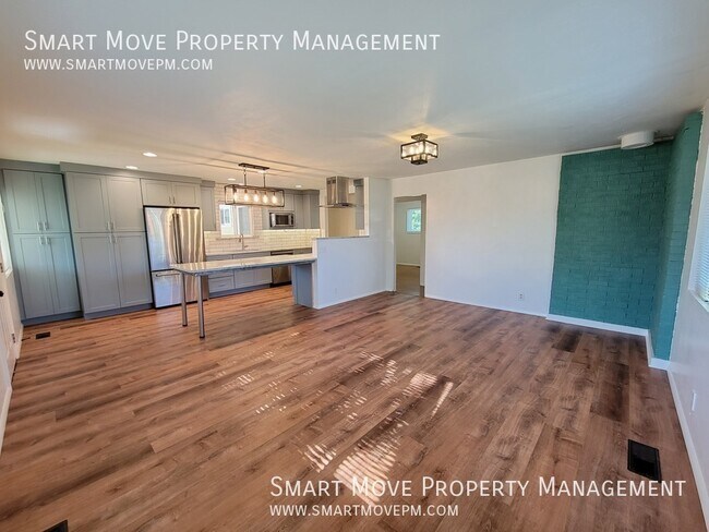 Building Photo - 6030 Kirkwood Cir