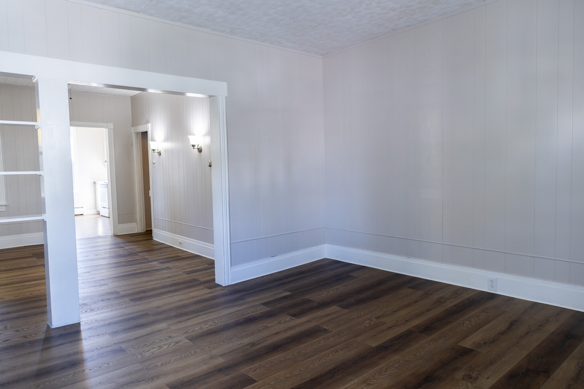 Building Photo - 208 W Carpenter Ave