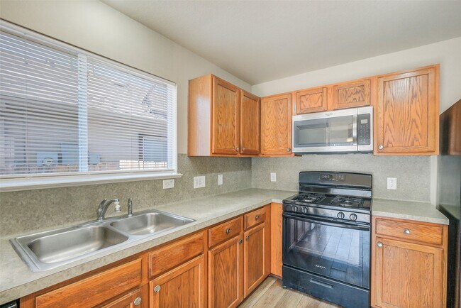 Building Photo - 605 Pinto Springs Ln