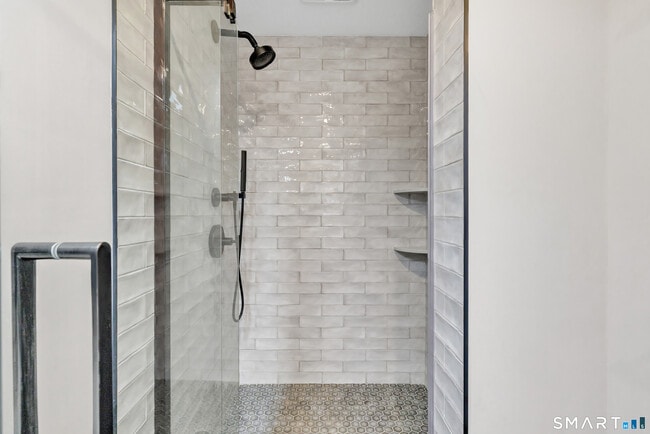 Building Photo - 245 Unquowa Rd