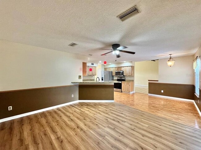 Building Photo - 5333 Casa Nueva Dr