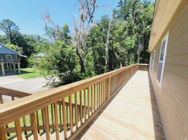 Building Photo - 2770 Weaver Dr