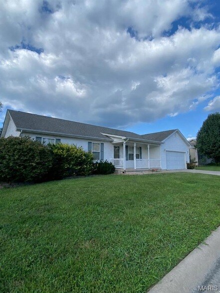 Building Photo - 819 Tiffany Ct