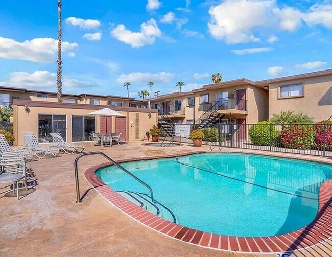 Building Photo - 2-Bed, 1.5-Bath Condo in Convenient El Cajon Location