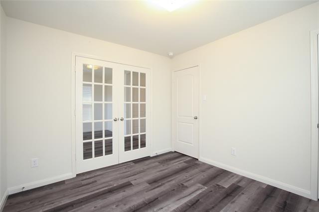 Building Photo - 1325 Englemann Dr
