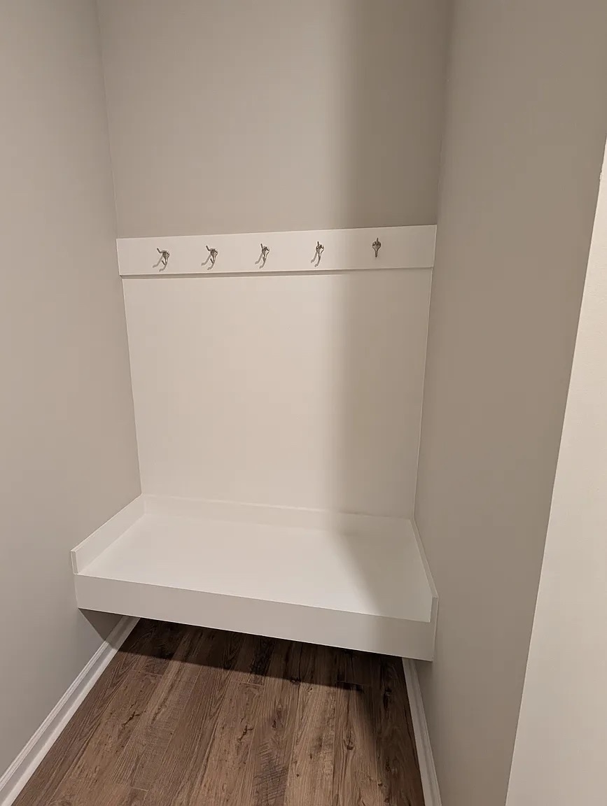 Building Photo - Room in Townhome on Reeves St