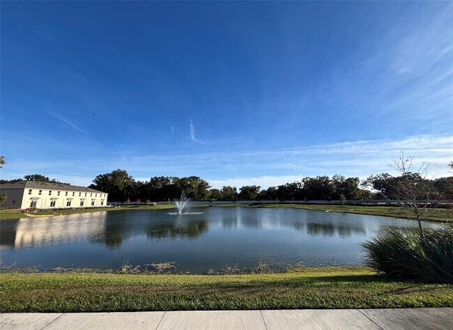 Building Photo - 526 Zinfandel Dr