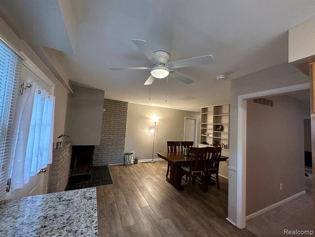 Building Photo - 22734 Chestnut Tree